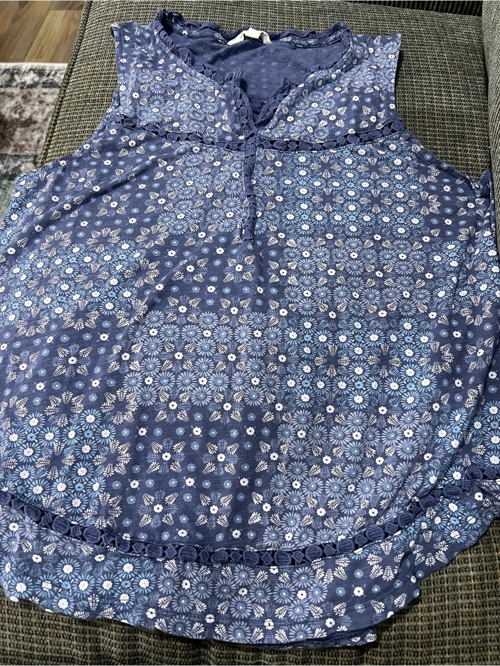 Lucky Brand Blue Floral Sleeveless Top Size L NWT Crochet Trim Boho